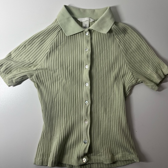 Green Polo shirt (H&M) - Picture 3 of 4